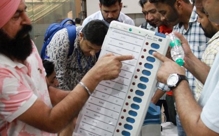 पॅनल क्रमांक 15 वर अण्णा आहाडे, काजल अंबर जग्यासी आणि संगीता नितीन सपकाळे यांची उमेदवारी जाहीर